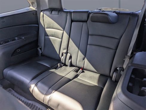 Used 2022 Honda Pilot Touring image 25