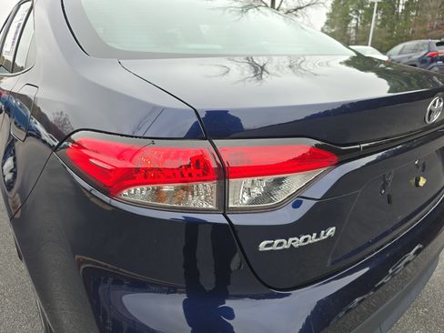 Used 2023 Toyota Corolla LE image 31