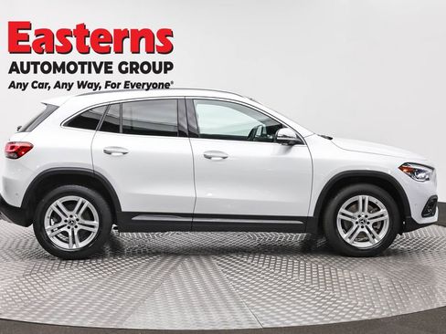 Used 2022 Mercedes-Benz GLA 250 4MATIC w/ Premium Package Lite image 4