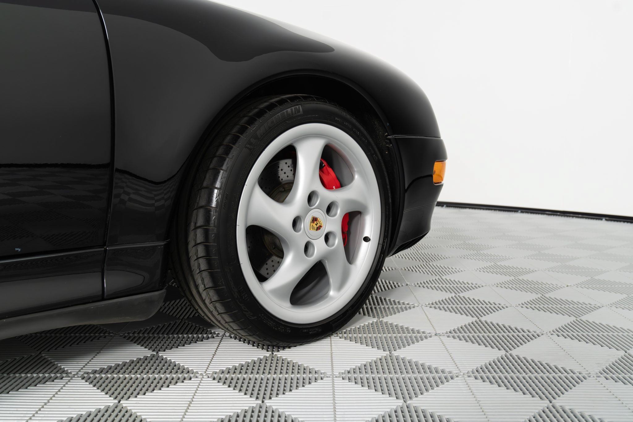 Used 1996 Porsche 911 Turbo RWD image 25