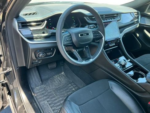 Used 2022 Jeep Grand Cherokee Trailhawk AWD/4WD image 20
