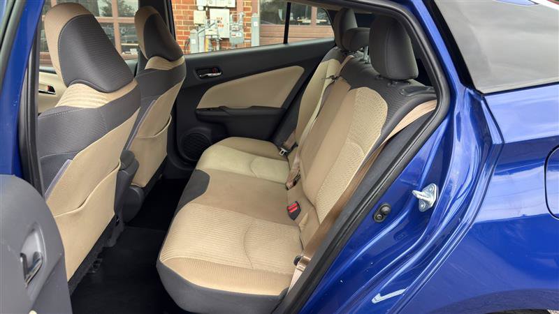 Used 2018 Toyota Prius Two w/ Prius Two Safety Plus Package FWD image 21