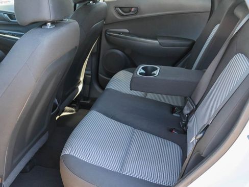 Used 2023 Hyundai Kona SE FWD image 8