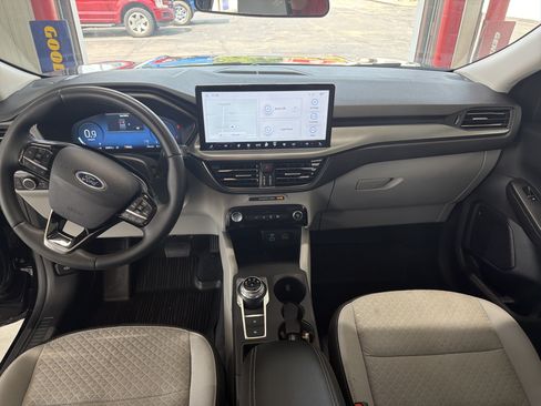 Used 2023 Ford Escape Active w/ Tech Pack #2 AWD/4WD image 27