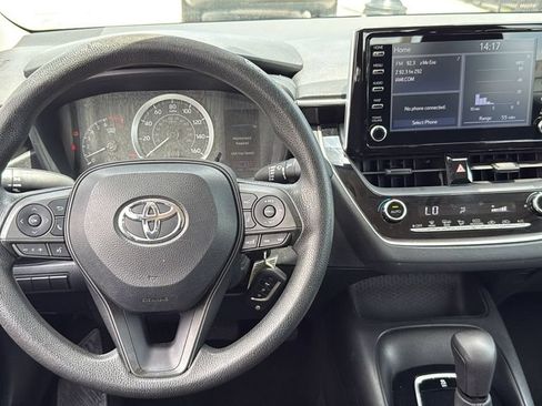Used 2020 Toyota Corolla LE FWD image 29