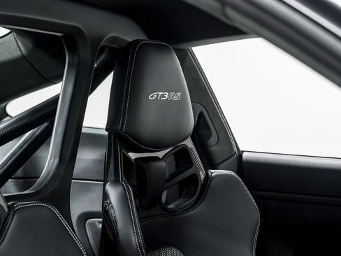 Used 2025 Porsche 911 GT3 RS RWD image 35