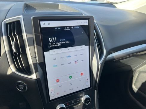 Certified 2023 Ford Edge SEL image 12