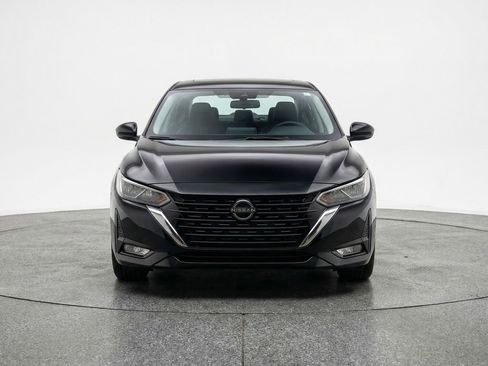 Used 2025 Nissan Sentra SV image 2