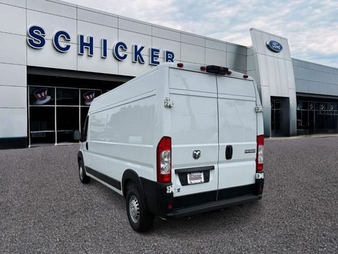 Used 2024 RAM ProMaster 2500 FWD image 3