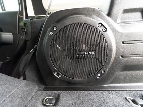 Used 2019 Jeep Wrangler Unlimited Sahara w/ Quick Order Package 24M Moab image 35