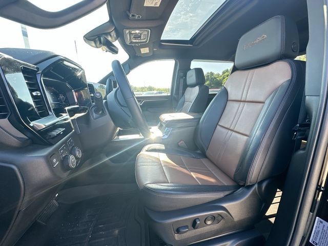 Used 2024 Chevrolet Silverado 2500 High Country w/ Technology Package AWD/4WD image 22