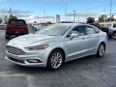 Used 2017 Ford Fusion Energi SE FWD image 25