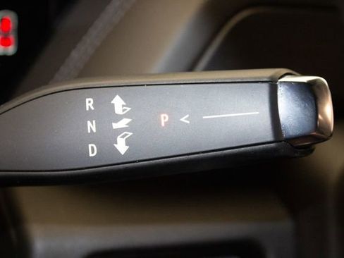 Used 2025 GMC Yukon Denali image 33