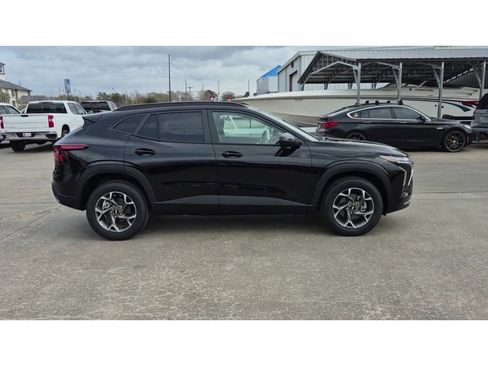 New 2026 Chevrolet Trax LT image 9