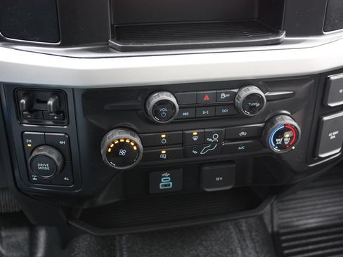 New 2026 Ford F250 XL w/ XL Chrome Package AWD/4WD image 23