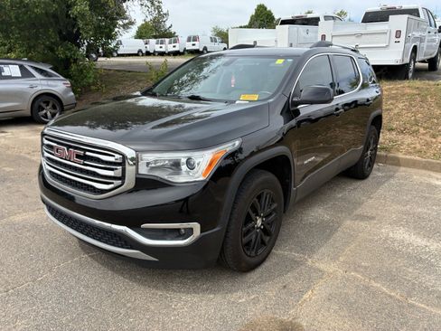 Used 2019 GMC Acadia SLT image 3