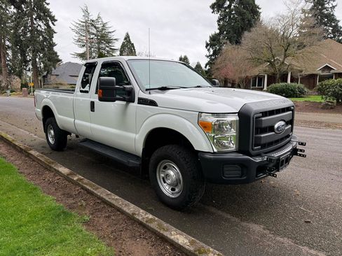 Used 2012 Ford F350 XL w/ PWR Equipment Group image 7