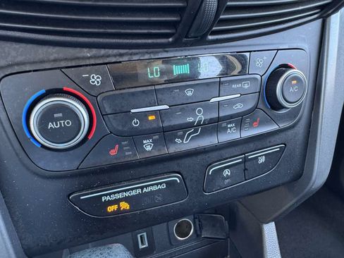 Used 2018 Ford Escape SE FWD image 30