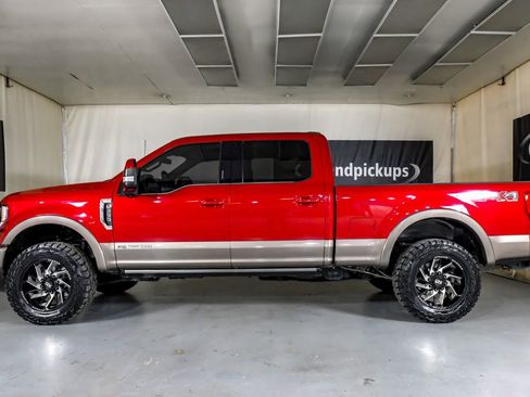 Used 2022 Ford F250 King Ranch w/ King Ranch Ultimate Package image 11