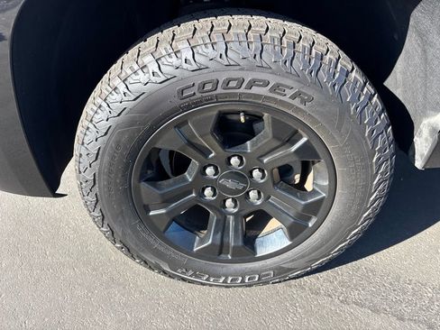 Used 2017 Chevrolet Tahoe LT w/ Luxury Package AWD/4WD image 10