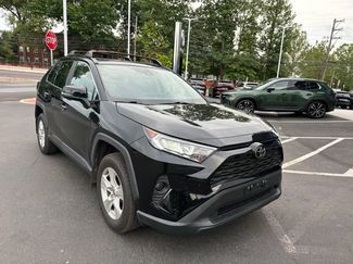 Used 2021 Toyota RAV4 XLE w/ Convenience Package AWD/4WD video 3