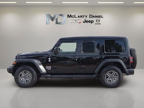 Used 2020 Jeep Wrangler Unlimited Sport S w/ Sun And Sound Package AWD/4WD image 3
