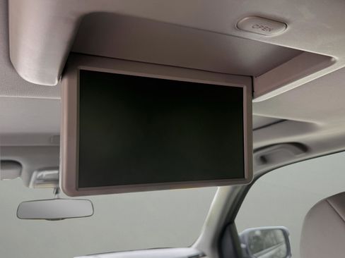 Used 2015 Honda Pilot Touring image 25
