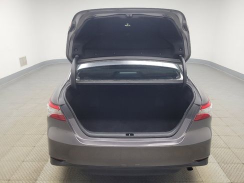 Used 2019 Toyota Camry L image 29