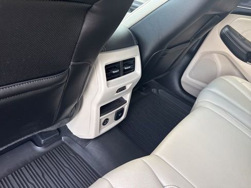 Used 2022 Ford Edge Titanium w/ Equipment Group 301A AWD/4WD image 14