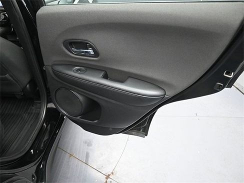 Used 2019 Honda HR-V Sport image 28