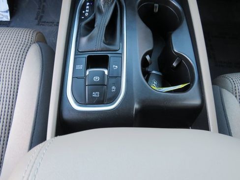 Used 2020 Hyundai Santa Fe SEL w/ Convenience Package image 22