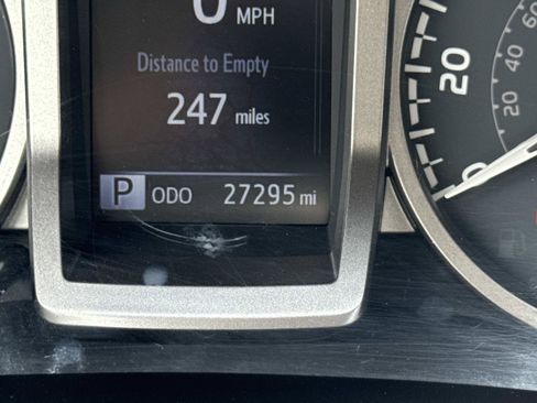 Used 2023 Toyota Tacoma SR5 RWD image 27