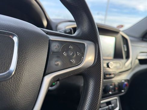 Used 2022 GMC Terrain SLE w/ Driver Convenience Package image 39