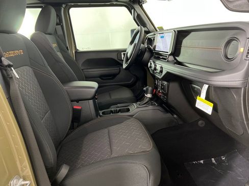 New 2026 Jeep Gladiator Mojave image 19