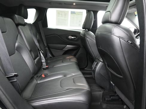 Used 2020 Jeep Cherokee Limited AWD/4WD image 10