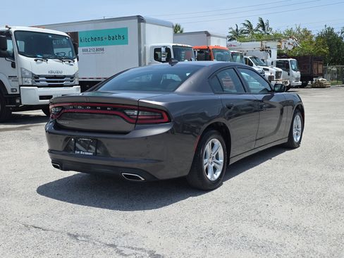 Used 2023 Dodge Charger SXT RWD image 7