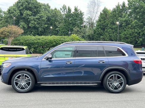 Used 2024 Mercedes-Benz GLS 450 4MATIC image 17