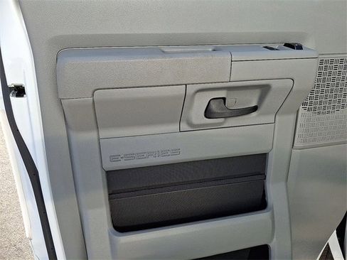 Used 2024 Ford E-450 and Econoline 450 Super Duty w/ Driver's Safety Package image 11