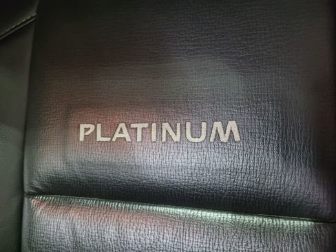 Used 2015 Nissan Armada Platinum image 33