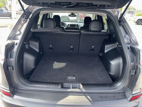 Used 2021 Jeep Cherokee Latitude Lux w/ Trailer Tow Group image 31