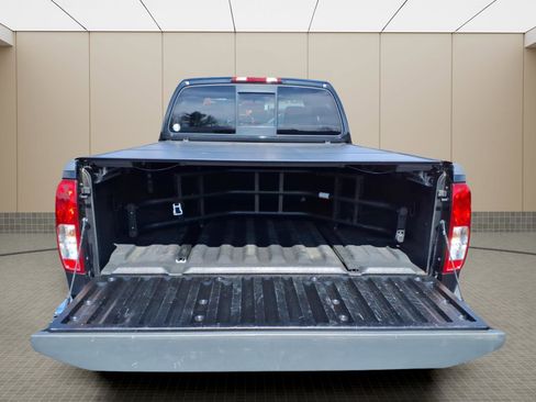 Used 2019 Nissan Frontier SV w/ Value Truck Package image 8