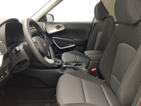 Used 2022 Kia Soul LX w/ Technology Package FWD image 17