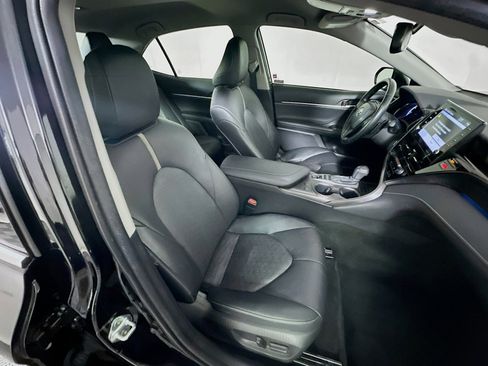 Used 2021 Toyota Camry XSE w/ Cold Weather Package image 30