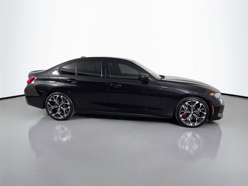 New 2026 BMW 330i Sedan w/ M Sport Package RWD image 5
