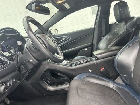 Certified 2016 Chrysler 200 S w/ Comfort Group image 8