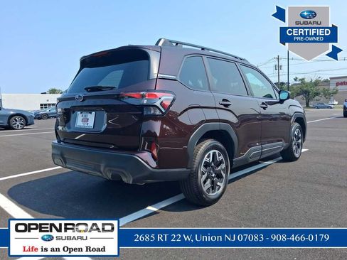 Used 2026 Subaru Forester Premium AWD/4WD image 3