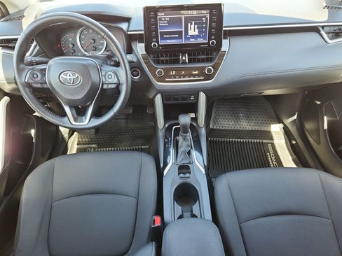 Used 2022 Toyota Corolla Cross LE w/ Moonroof Package AWD/4WD image 12
