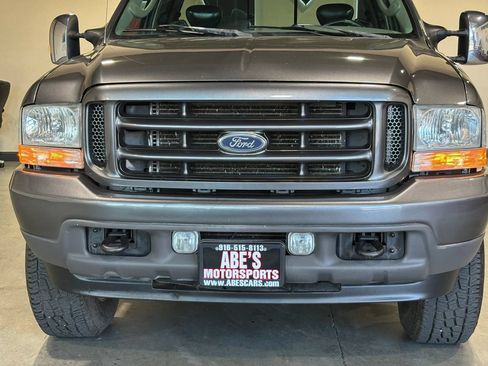 Used 2004 Ford F250 XLT AWD/4WD image 4