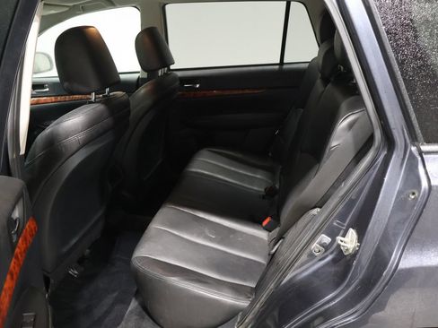 Used 2010 Subaru Outback 2.5i Limited w/ Protection Package 1A AWD/4WD image 19