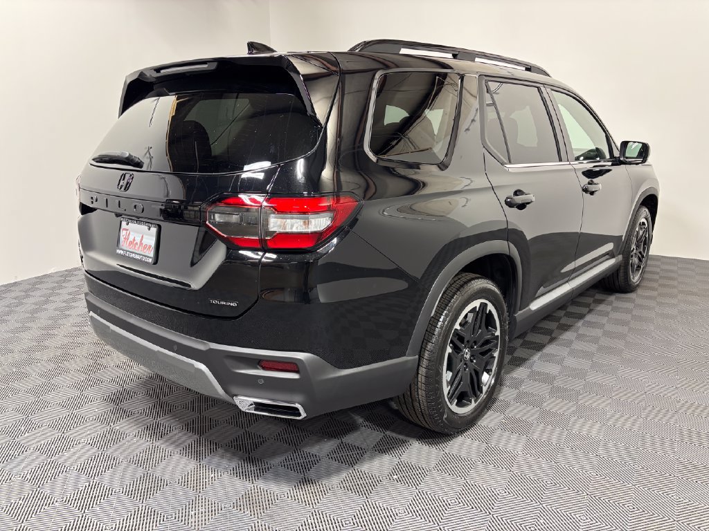 New 2026 Honda Pilot Touring image 6